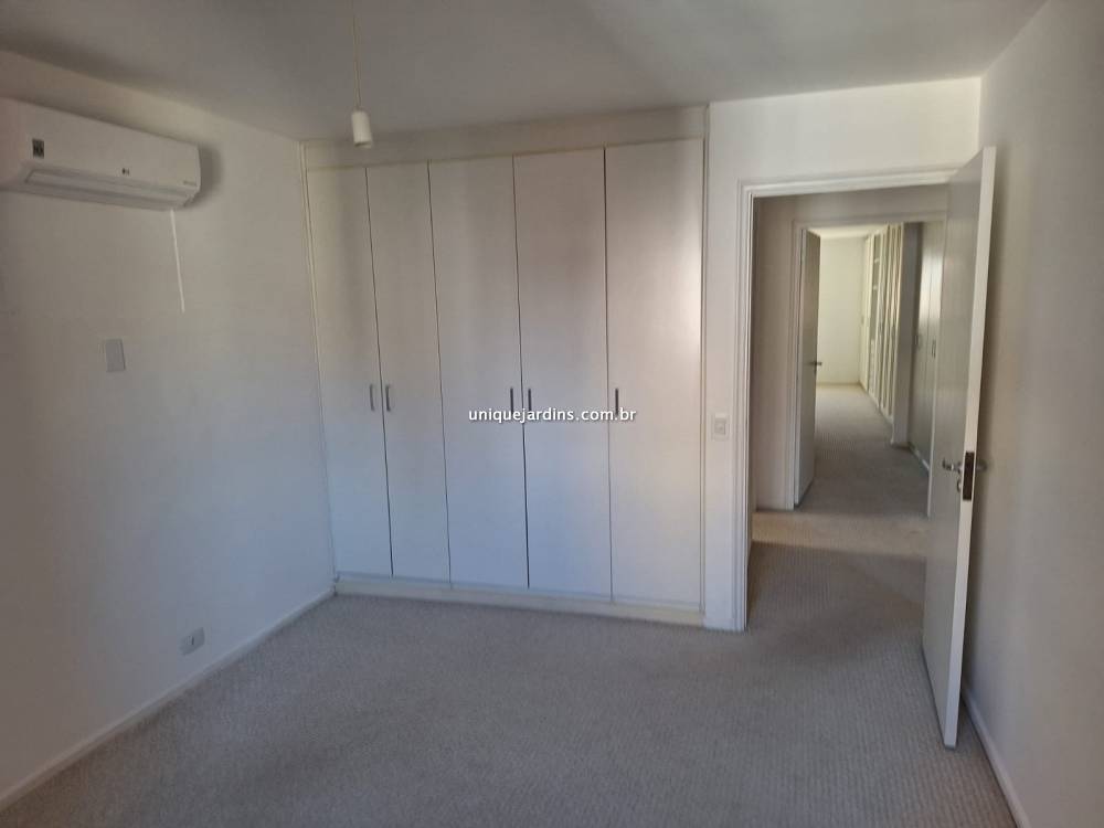 Apartamento à venda na Rua JacuriciItaim Bibi - 999-apartamento-itaim-bibi-sao-paulo-134635-3.jpg