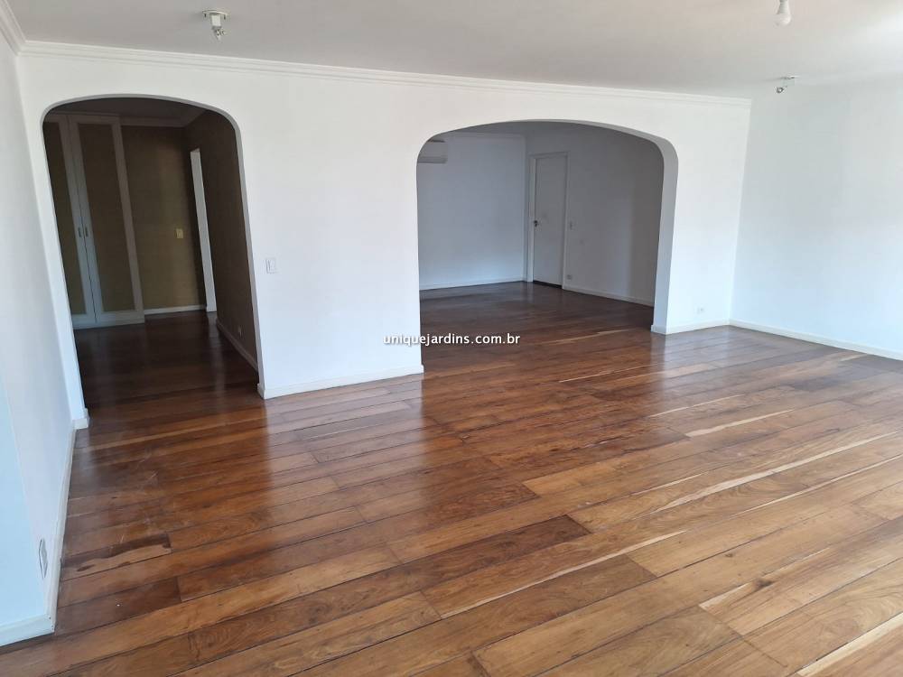 Apartamento à venda na Rua JacuriciItaim Bibi - 999-apartamento-itaim-bibi-sao-paulo-134636-7.jpg