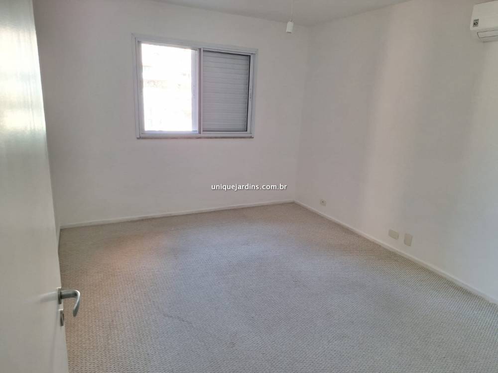 Apartamento à venda na Rua JacuriciItaim Bibi - 999-apartamento-itaim-bibi-sao-paulo-134637-16.jpg