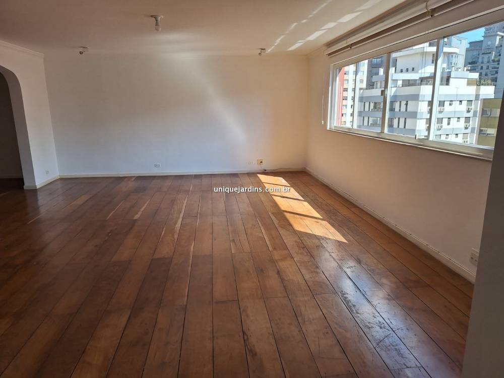 Apartamento à venda na Rua JacuriciItaim Bibi - 999-apartamento-itaim-bibi-sao-paulo-135107-1.jpg