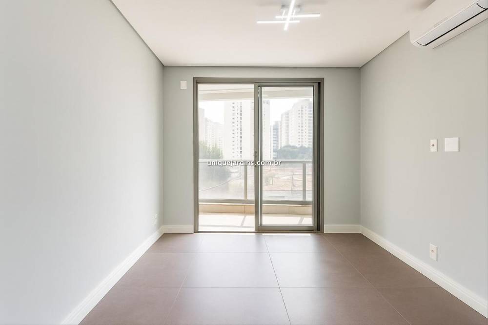Apartamento para alugar na Rua João CachoeiraItaim Bibi - 999-apartamento-itaim-bibi-sao-paulo-211904-7.jpg
