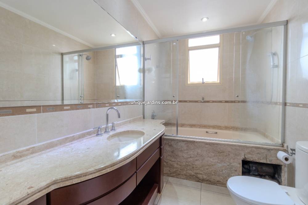 Apartamento à venda na Rua Álvaro Luís Roberto de AssumpçãoCampo Belo - 999-apartamento-campo-belo-sao-paulo-153906-1.jpg