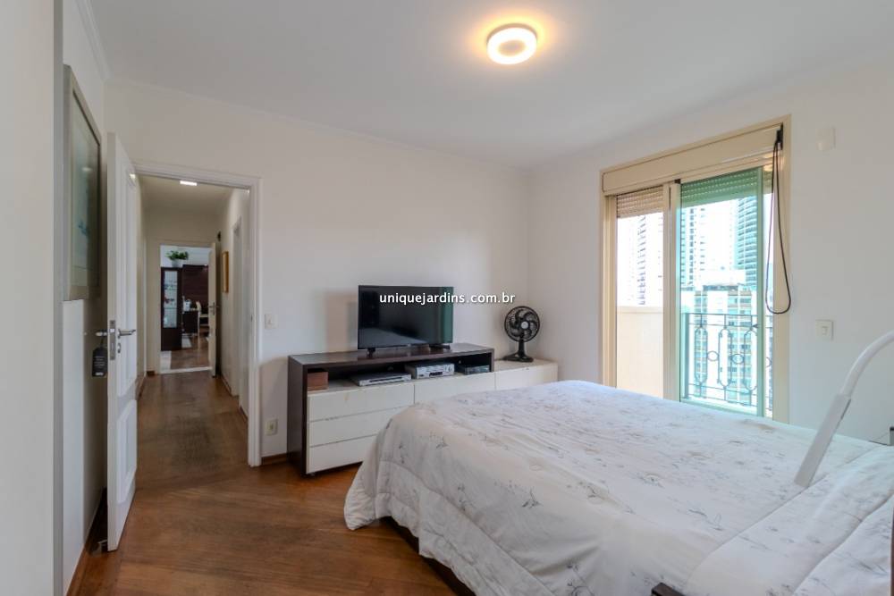 Apartamento à venda na Rua Álvaro Luís Roberto de AssumpçãoCampo Belo - 999-apartamento-campo-belo-sao-paulo-153907-8.jpg
