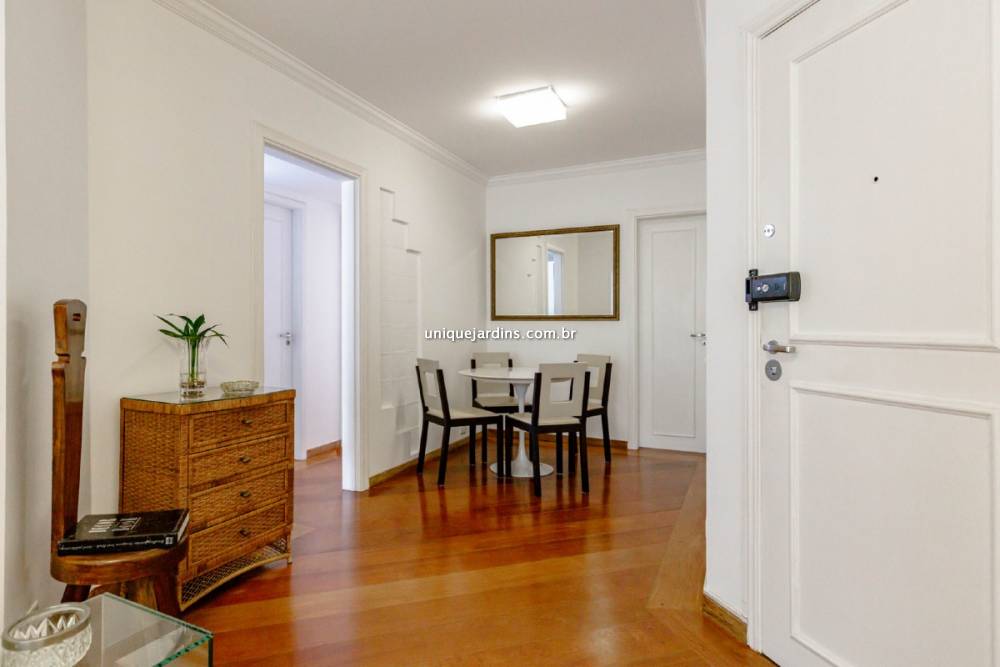 Apartamento à venda na Rua Doutor Fadlo HaidarVila Olímpia - apartamento-vila-olimpia-sao-paulo-082334-1.jpg