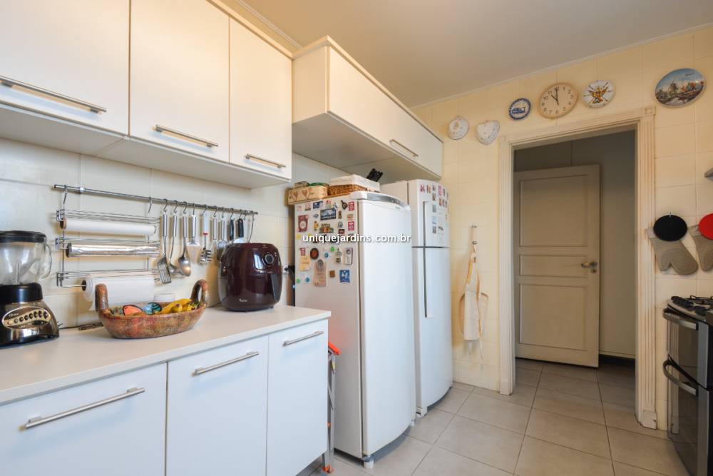 Apartamento à venda na Avenida ChibarásMoema - 999-apartamento-moema-sao-paulo-114713-4.jpg