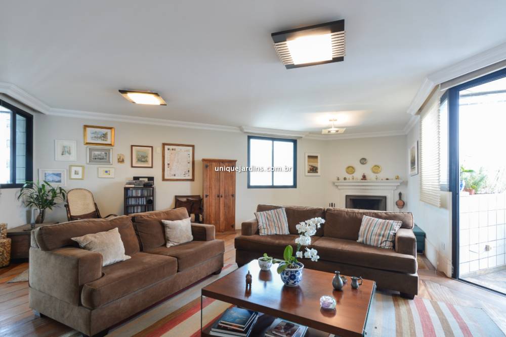 Apartamento à venda na Avenida ChibarásMoema - 999-apartamento-moema-sao-paulo-114713-8.jpg