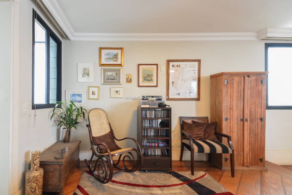 Apartamento à venda na Avenida ChibarásMoema - 999-apartamento-moema-sao-paulo-114713-9.jpg