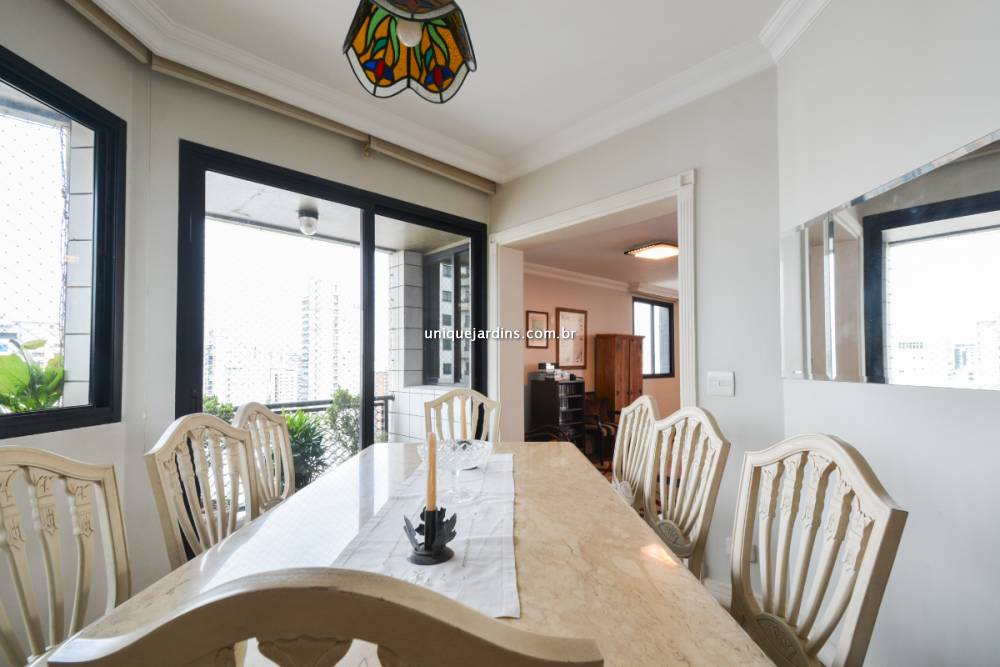 Apartamento à venda na Avenida ChibarásMoema - 999-apartamento-moema-sao-paulo-114714-16.jpg