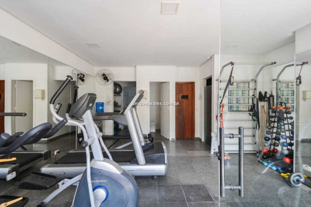 Apartamento à venda na Avenida ChibarásMoema - 999-apartamento-moema-sao-paulo-114956-10.jpg