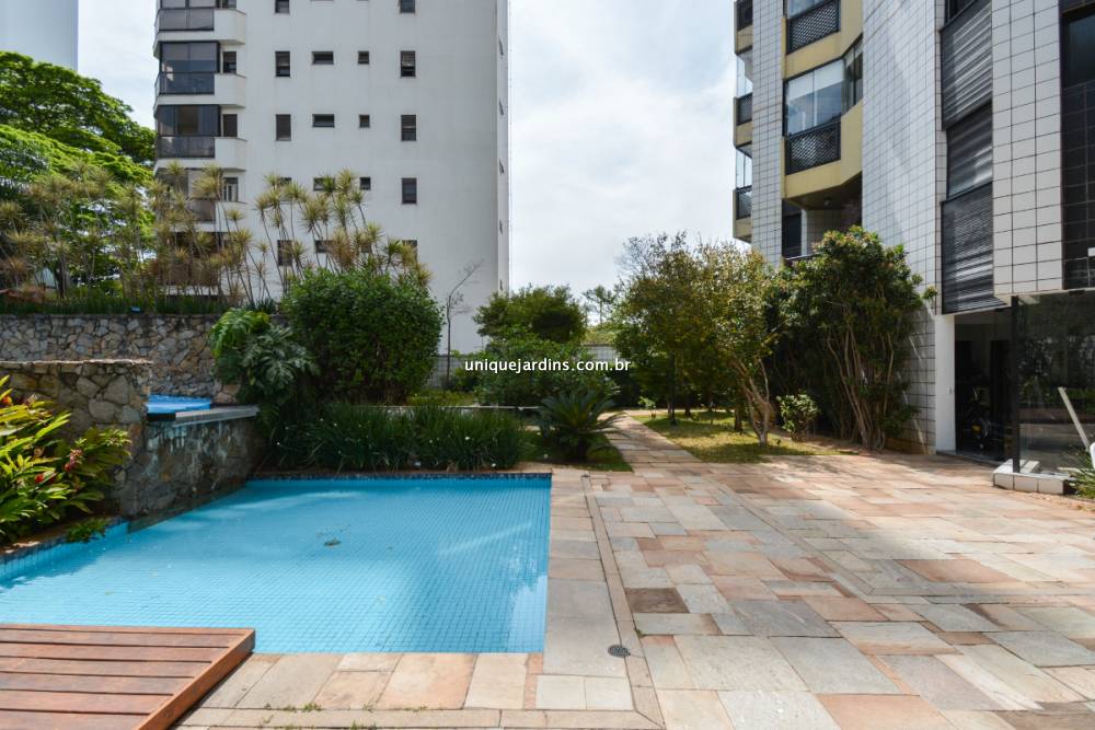 Apartamento à venda na Avenida ChibarásMoema - 999-apartamento-moema-sao-paulo-114957-15.jpg