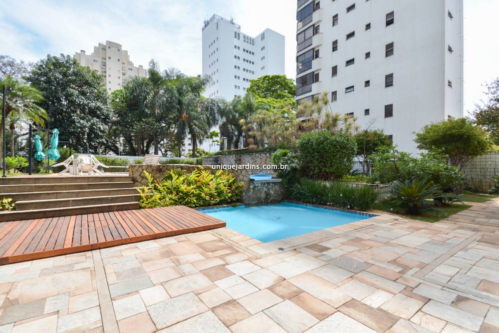 Apartamento à venda na Avenida ChibarásMoema - 999-apartamento-moema-sao-paulo-114957-16.jpg