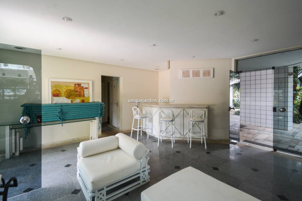 Apartamento à venda na Avenida ChibarásMoema - 999-apartamento-moema-sao-paulo-114957-17.jpg