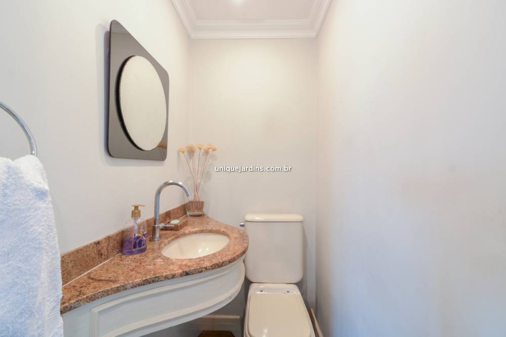 Apartamento à venda na Avenida ChibarásMoema - apartamento-moema-sao-paulo-114647-1.jpg