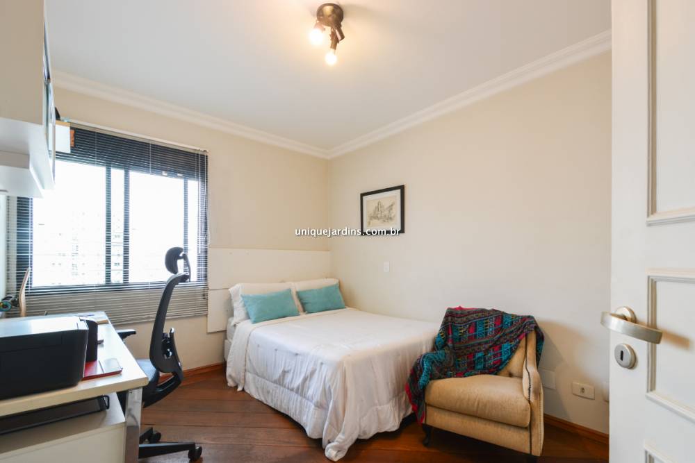 Apartamento à venda na Avenida ChibarásMoema - apartamento-moema-sao-paulo-114648-9.jpg