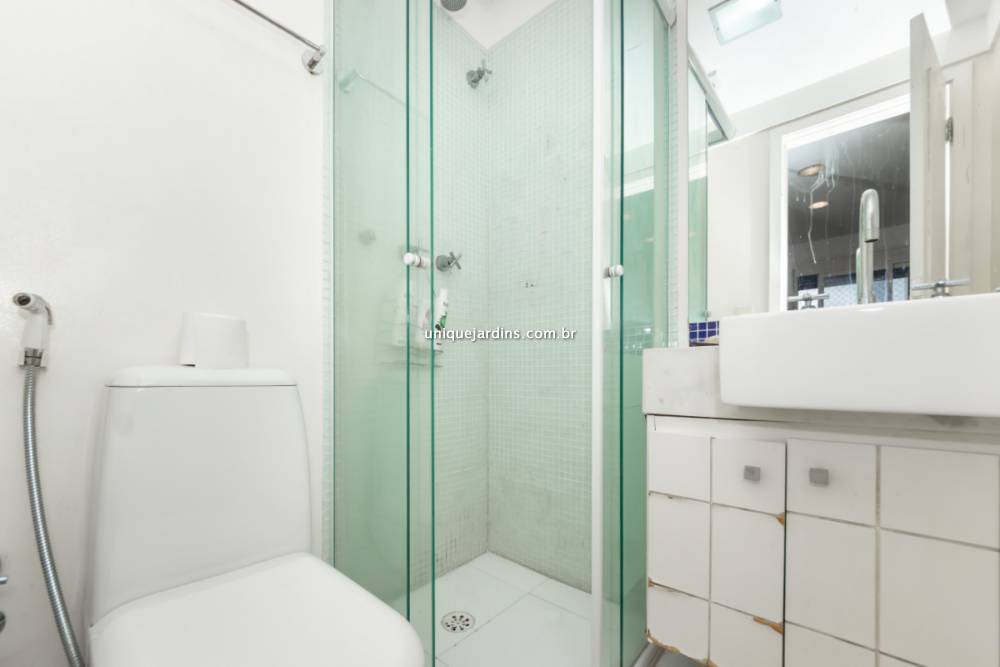 Apartamento à venda na Rua ItacemaItaim Bibi - 999-apartamento-itaim-bibi-sao-paulo-102353-3.jpg