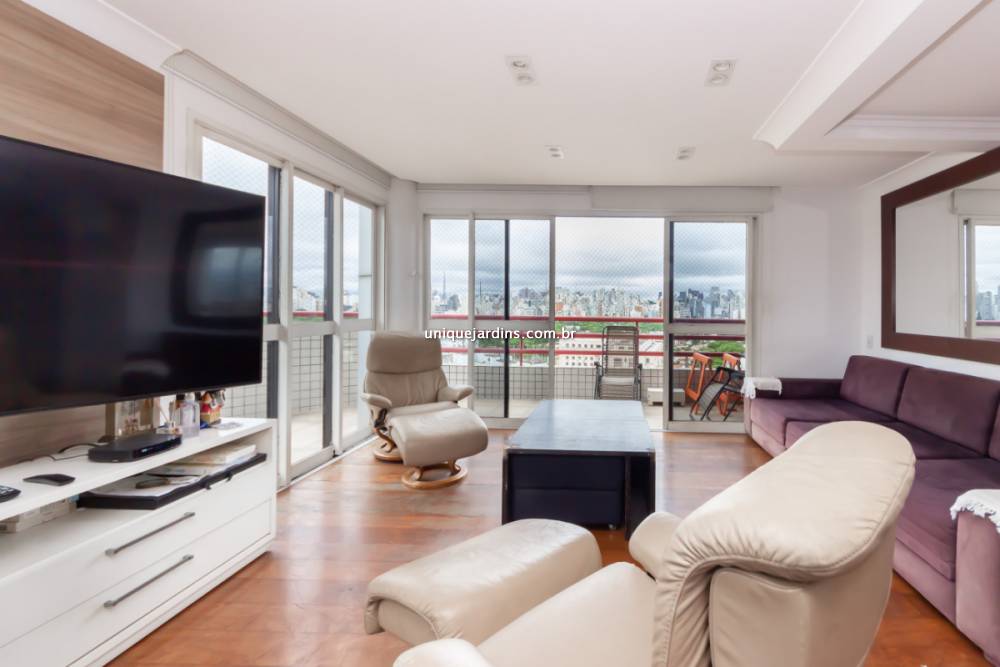 Apartamento à venda na Rua ItacemaItaim Bibi - apartamento-itaim-bibi-sao-paulo-102313-0.jpg
