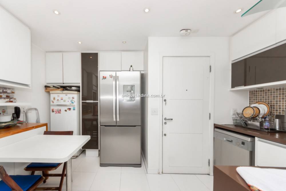 Apartamento à venda na Rua ItacemaItaim Bibi - apartamento-itaim-bibi-sao-paulo-102315-10.jpg