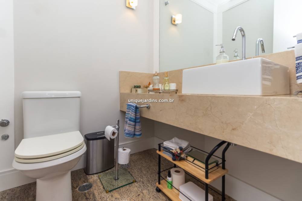 Apartamento à venda na Rua ItacemaItaim Bibi - 999-apartamento-itaim-bibi-sao-paulo-103524-1.jpg