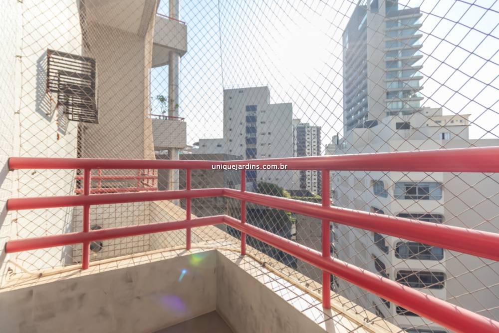 Apartamento à venda na Rua ItacemaItaim Bibi - 999-apartamento-itaim-bibi-sao-paulo-103525-9.jpg