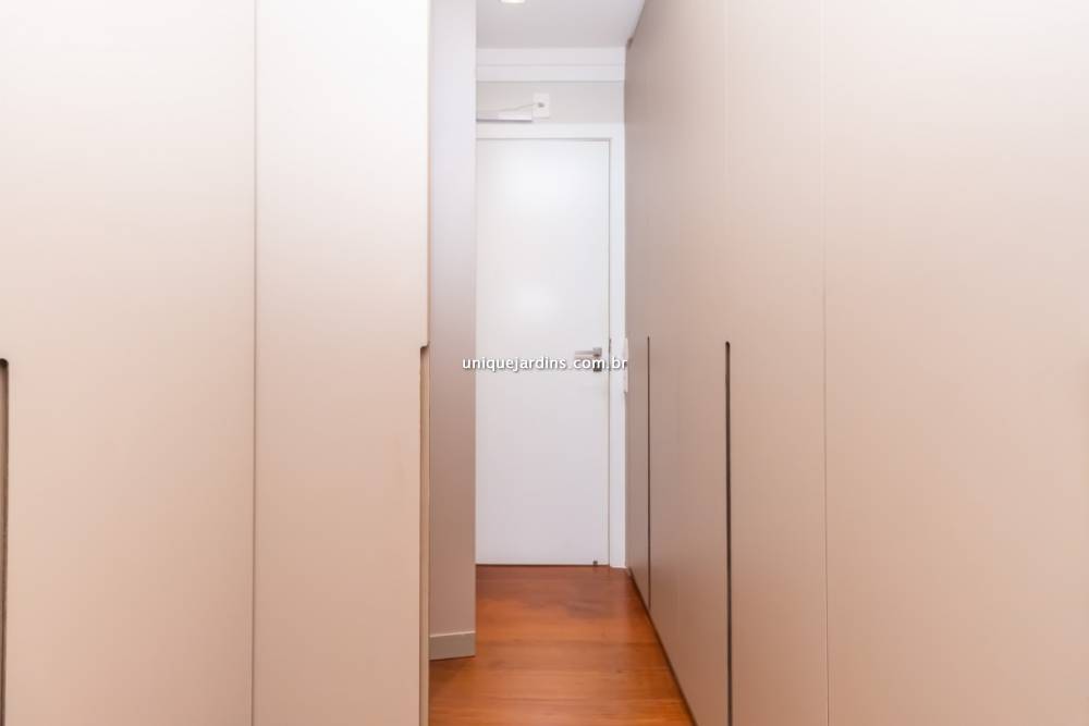 Apartamento à venda na Rua ItacemaItaim Bibi - 999-apartamento-itaim-bibi-sao-paulo-103526-12.jpg