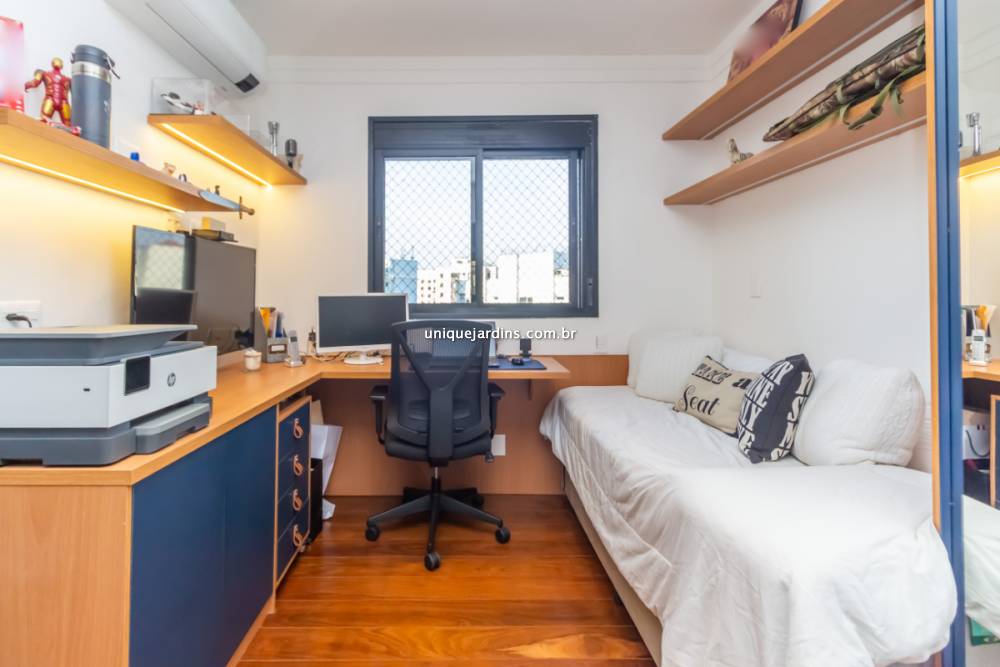 Apartamento à venda na Rua ItacemaItaim Bibi - 999-apartamento-itaim-bibi-sao-paulo-103526-15.jpg