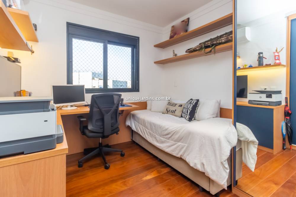 Apartamento à venda na Rua ItacemaItaim Bibi - 999-apartamento-itaim-bibi-sao-paulo-103526-16.jpg