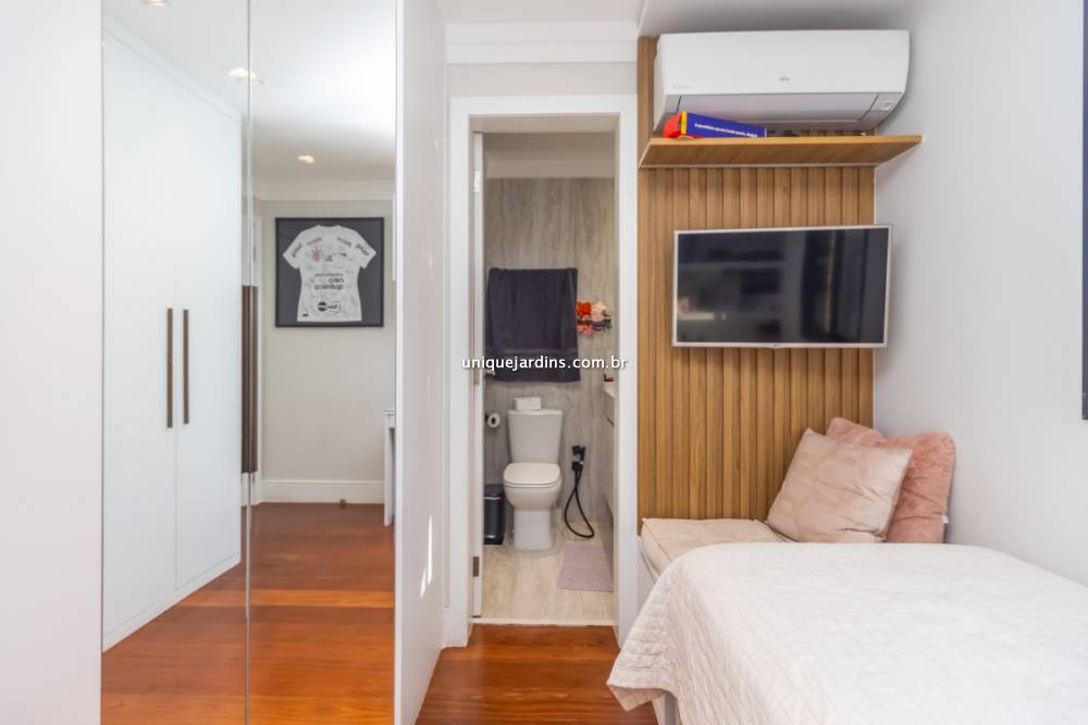 Apartamento à venda na Rua ItacemaItaim Bibi - 999-apartamento-itaim-bibi-sao-paulo-103551-3.jpg