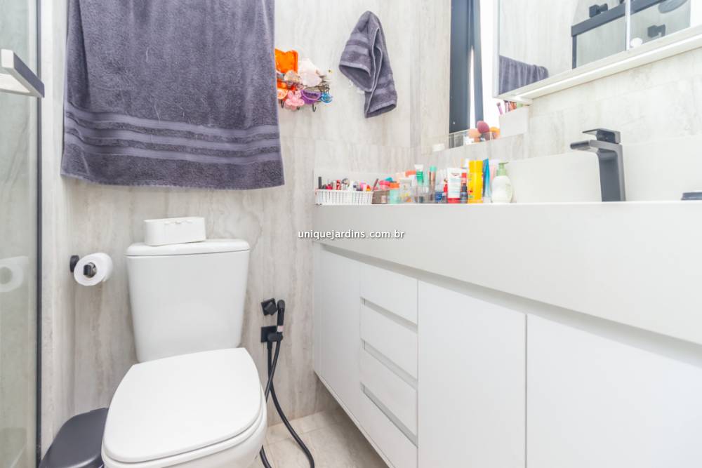 Apartamento à venda na Rua ItacemaItaim Bibi - 999-apartamento-itaim-bibi-sao-paulo-103551-4.jpg