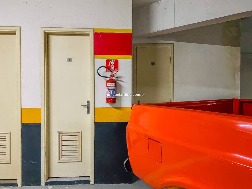 Apartamento à venda na Rua ItacemaItaim Bibi - 999-apartamento-itaim-bibi-sao-paulo-103637-4.jpg