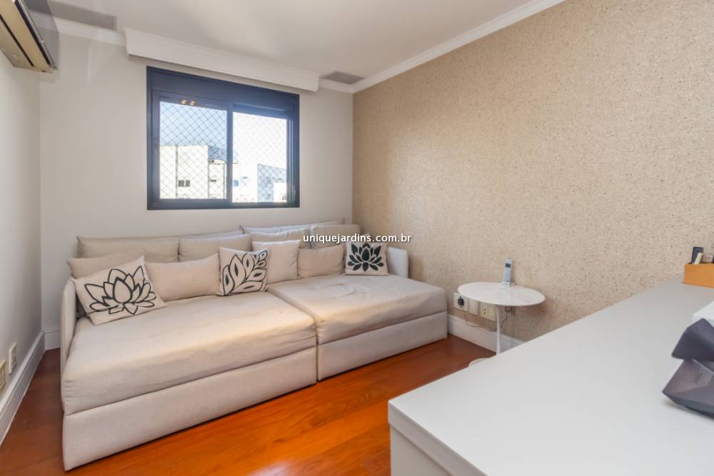Apartamento à venda na Rua ItacemaItaim Bibi - apartamento-itaim-bibi-sao-paulo-103455-13.jpg