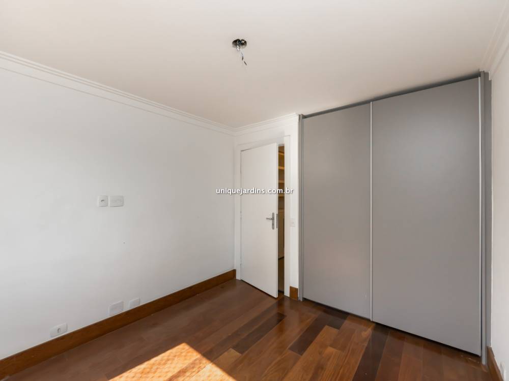 Apartamento à venda na Rua AlvoradaVila Olímpia - 999-apartamento-vila-olimpia-sao-paulo-105806-0.jpg
