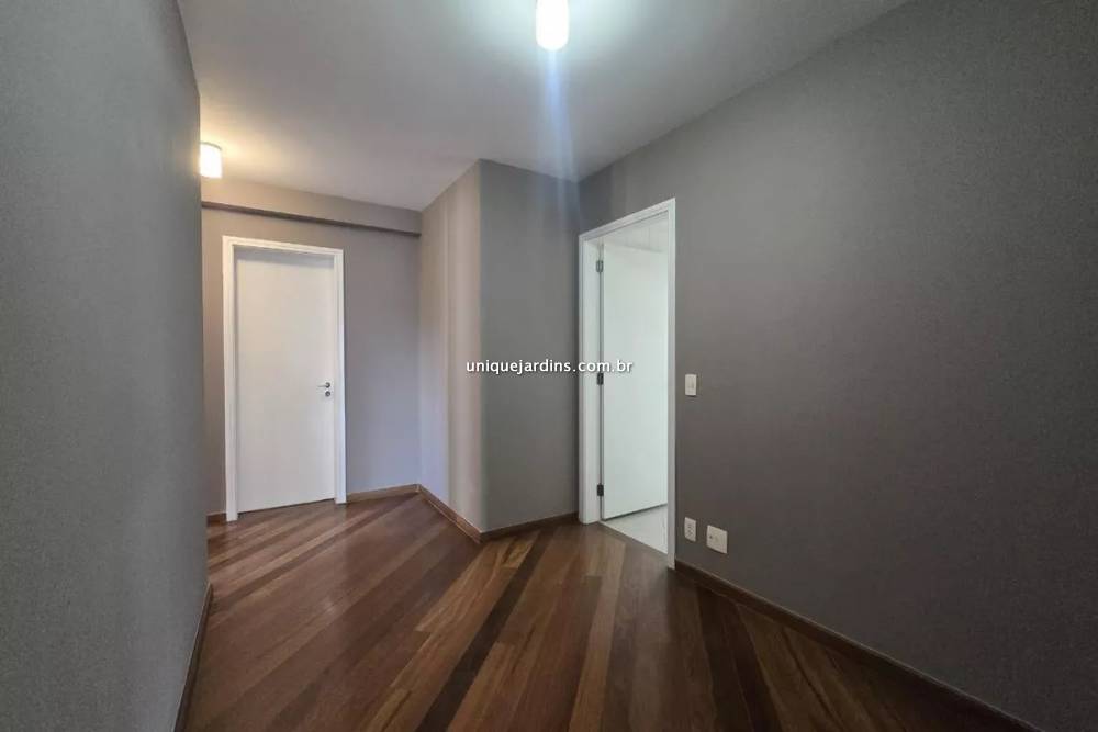 Apartamento à venda na Rua Professor Filadelfo AzevedoVila Nova Conceição - 999-apartamento-vila-nova-conceicao-sao-paulo-104322-3.jpg
