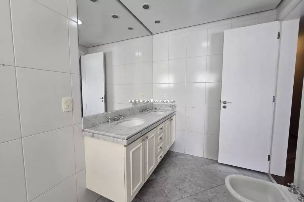Apartamento à venda na Rua Professor Filadelfo AzevedoVila Nova Conceição - 999-apartamento-vila-nova-conceicao-sao-paulo-104323-17.jpg