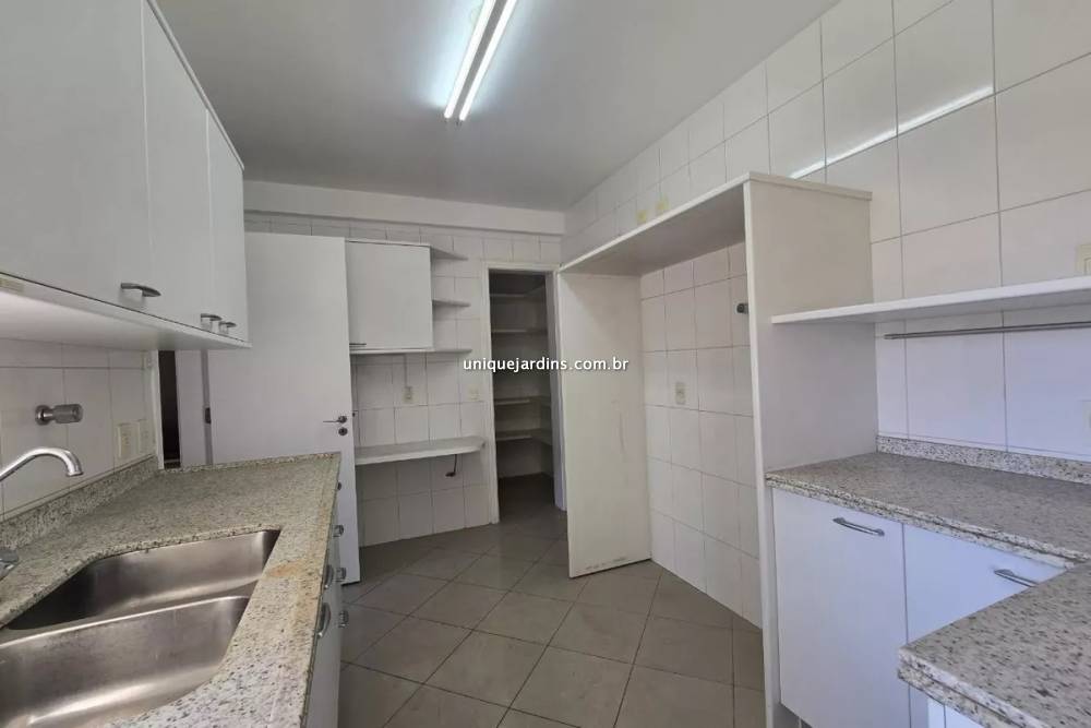 Apartamento à venda na Rua Professor Filadelfo AzevedoVila Nova Conceição - 999-apartamento-vila-nova-conceicao-sao-paulo-104704-13.jpg