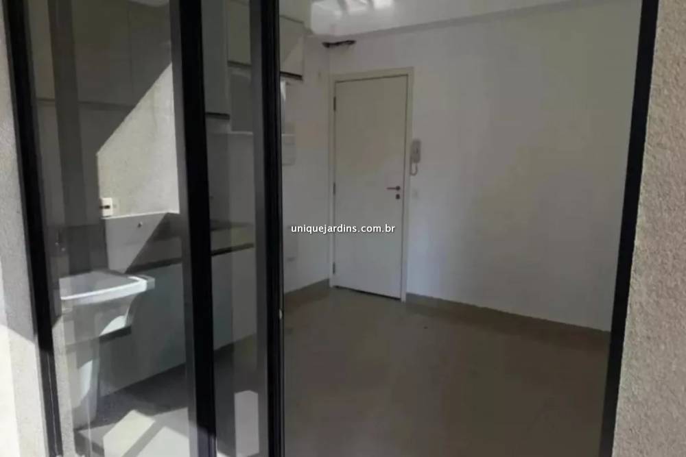 Apartamento à venda na Avenida Doutor Cardoso de MeloVila Olímpia - 999-apartamento-vila-olimpia-sao-paulo-125857-0.jpg