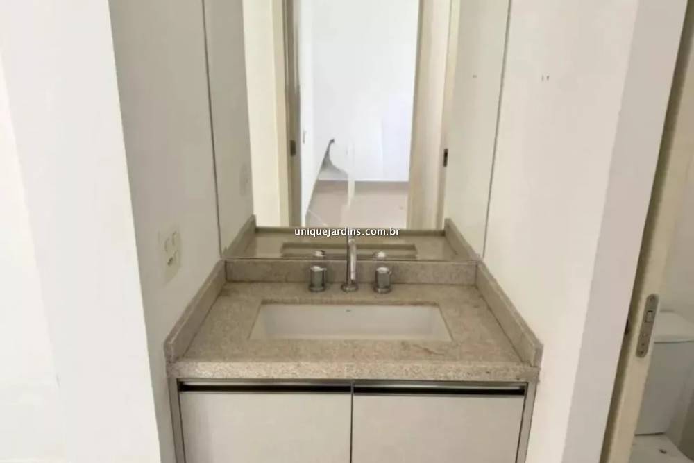 Apartamento à venda na Avenida Doutor Cardoso de MeloVila Olímpia - 999-apartamento-vila-olimpia-sao-paulo-125858-5.jpg
