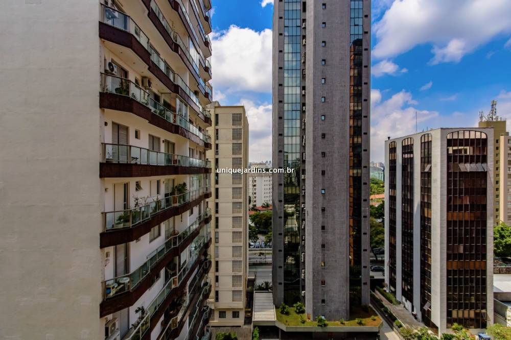 Apartamento à venda na Rua Pedroso AlvarengaItaim Bibi - 999-apartamento-itaim-bibi-sao-paulo-114747-5.jpg