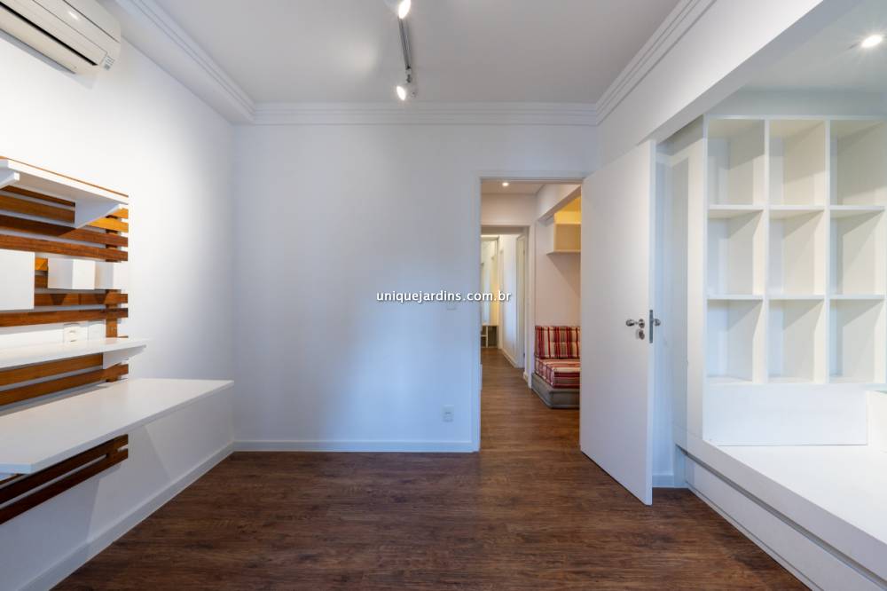Apartamento à venda na Rua Baltazar da VeigaVila Nova Conceição - 999-apartamento-vila-nova-conceicao-sao-paulo-201505-13.jpg