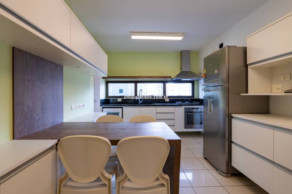 Apartamento à venda na Rua Baltazar da VeigaVila Nova Conceição - 999-apartamento-vila-nova-conceicao-sao-paulo-201506-19.jpg