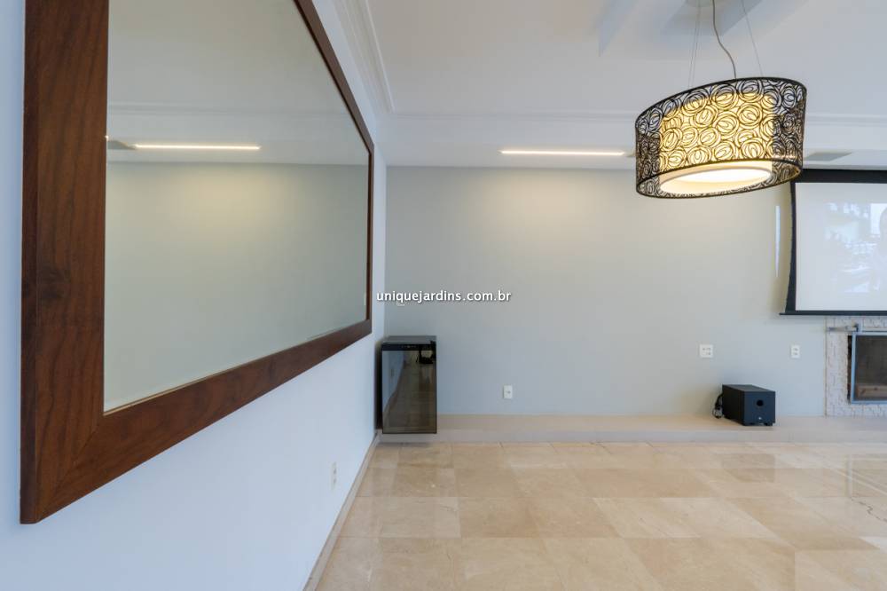 Apartamento à venda na Rua Baltazar da VeigaVila Nova Conceição - apartamento-vila-nova-conceicao-sao-paulo-201353-1.jpg