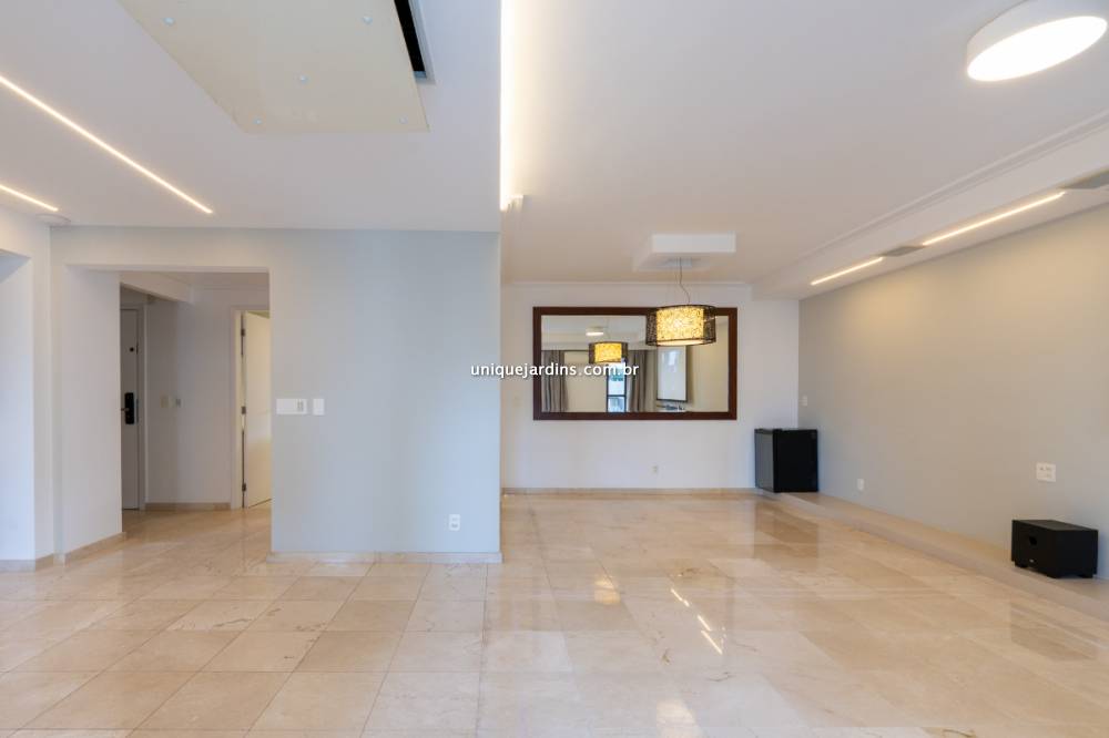 Apartamento à venda na Rua Baltazar da VeigaVila Nova Conceição - apartamento-vila-nova-conceicao-sao-paulo-201354-11.jpg