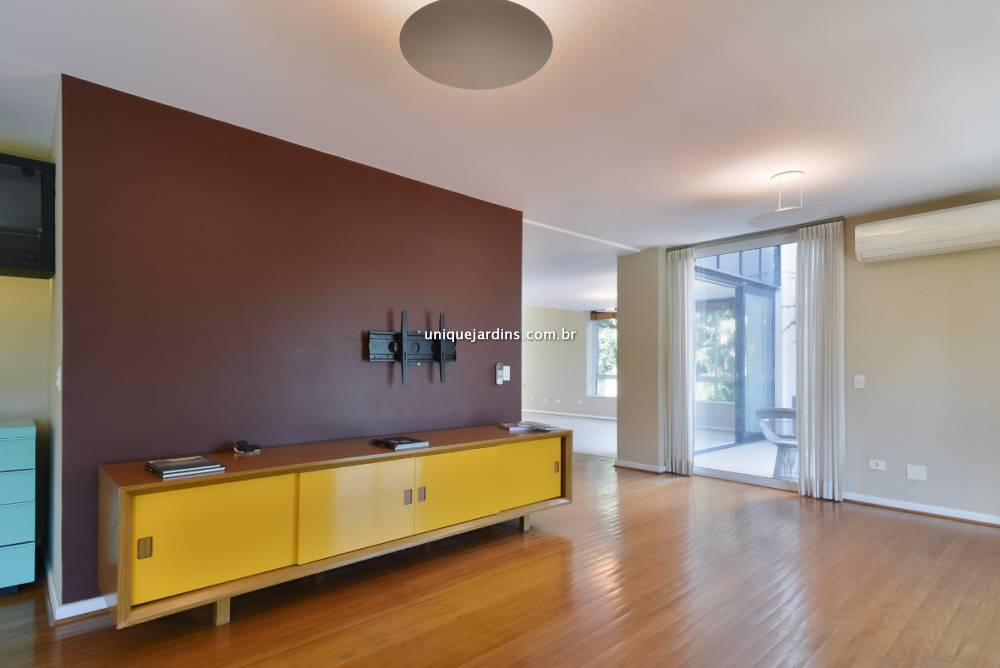 Apartamento à venda na Rua AlagoasHigienópolis - 999-apartamento-higienopolis-sao-paulo-090742-0.jpg