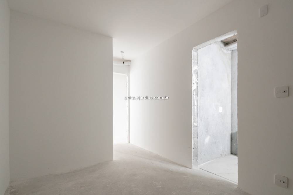 Apartamento à venda na Avenida AgamiMoema - 999-apartamento-moema-sao-paulo-094139-5.jpg