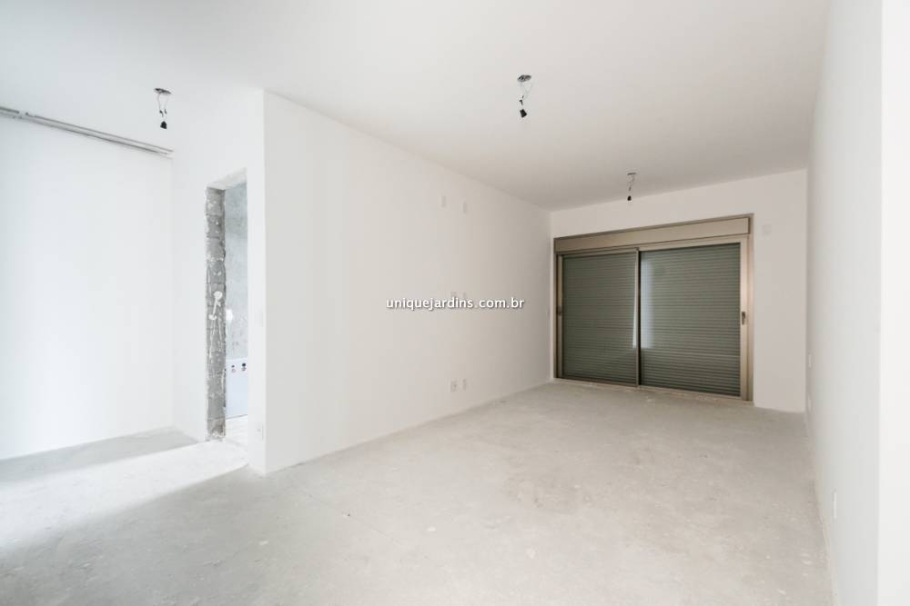 Apartamento à venda na Avenida AgamiMoema - 999-apartamento-moema-sao-paulo-094140-11.jpg