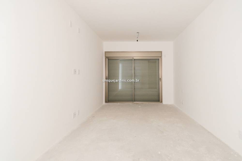 Apartamento à venda na Avenida AgamiMoema - 999-apartamento-moema-sao-paulo-094141-12.jpg