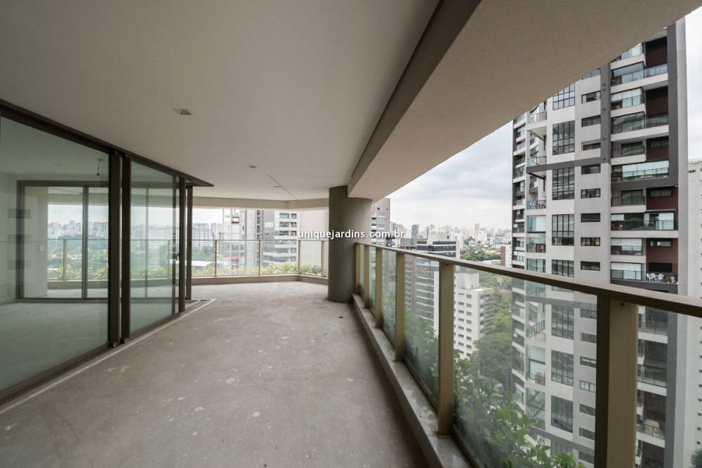 Apartamento à venda na Avenida AgamiMoema - apartamento-moema-sao-paulo-094116-11.jpg
