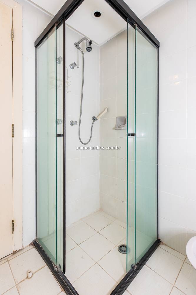 Apartamento à venda na Avenida RouxinolMoema - 999-apartamento-moema-sao-paulo-125610-4.jpg