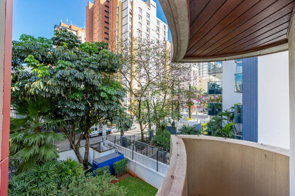Apartamento à venda na Avenida RouxinolMoema - 999-apartamento-moema-sao-paulo-125610-7.jpg