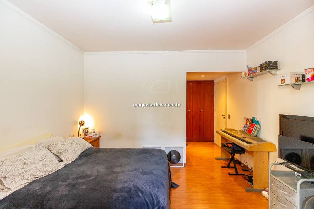 Apartamento à venda na Avenida RouxinolMoema - 999-apartamento-moema-sao-paulo-125611-14.jpg