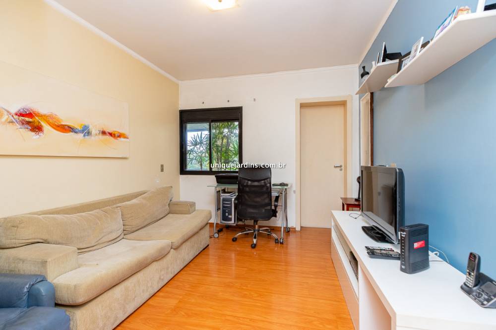 Apartamento à venda na Avenida RouxinolMoema - 999-apartamento-moema-sao-paulo-125611-18.jpg